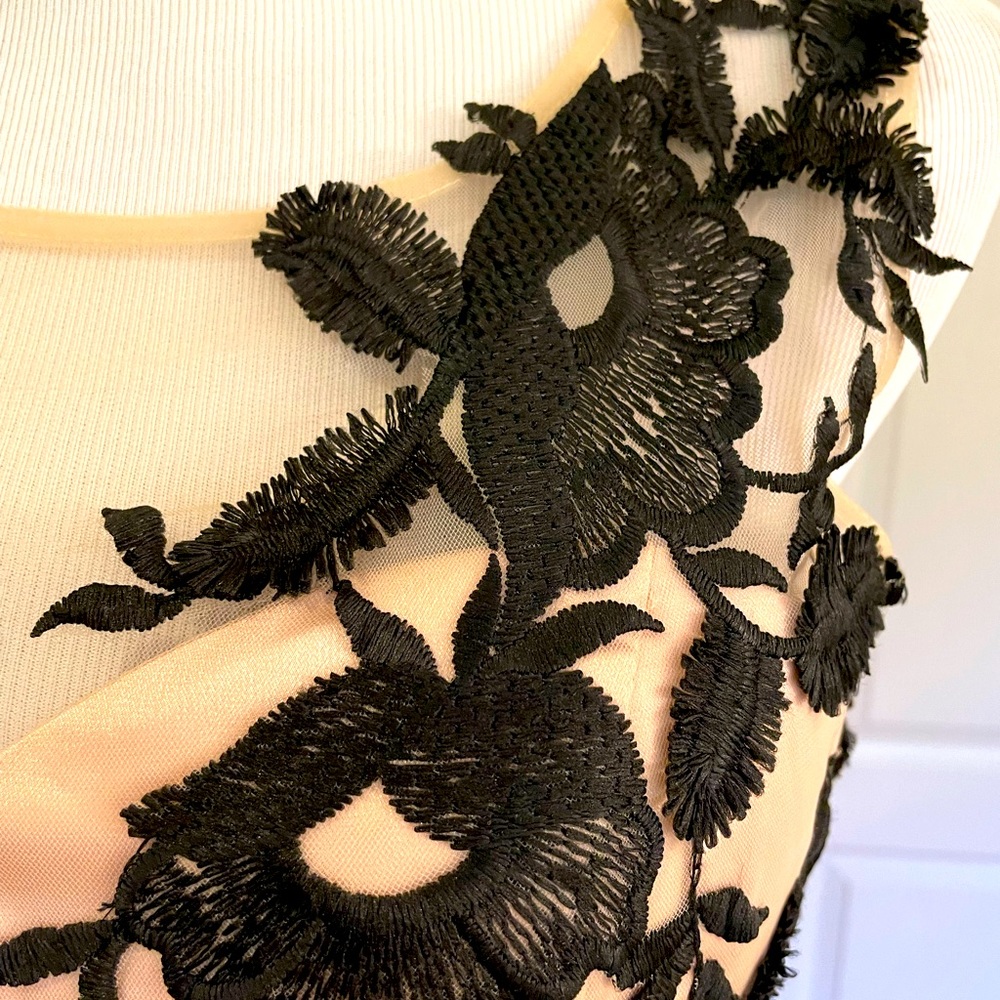 ModCloth ChiChi of London Dress - Picture 4 of 12